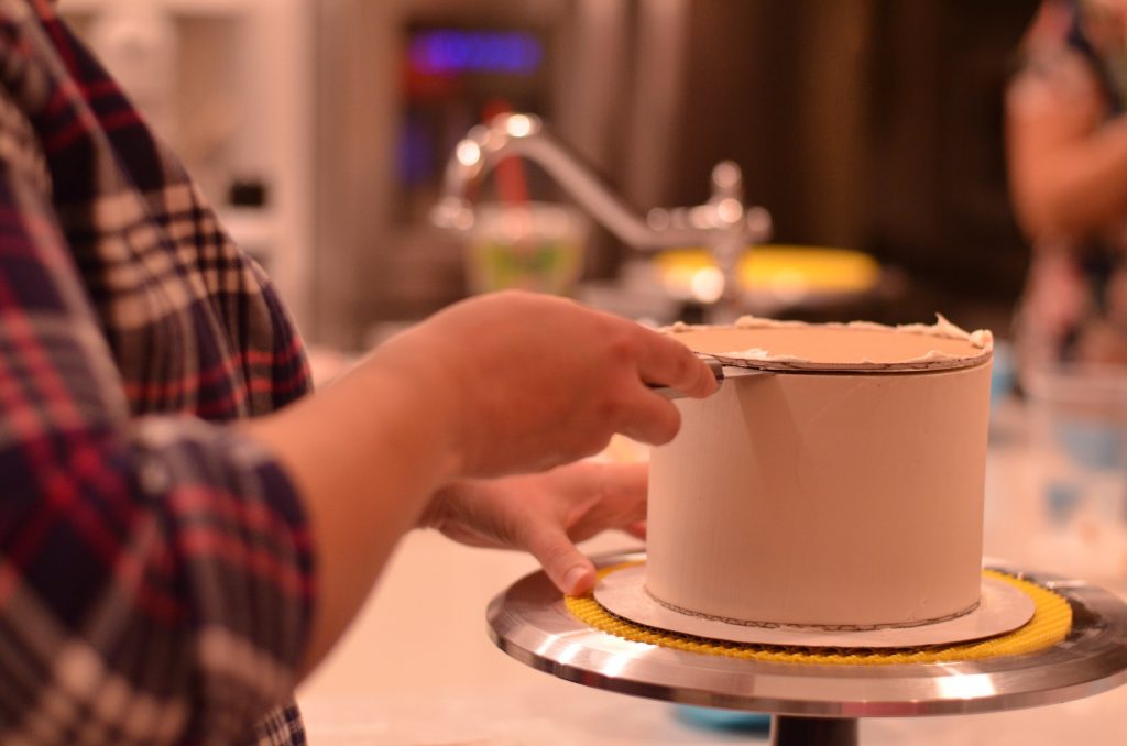 Cake on a Turntable