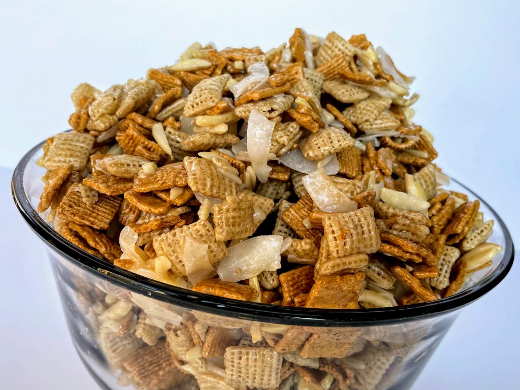 Razzle Dazzle Chex Mix in a glass bowl